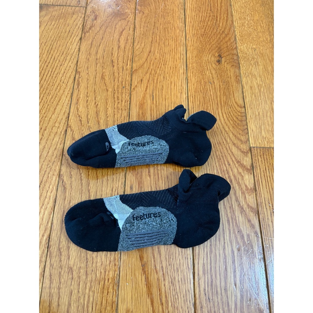 Feetures Elite Light Cushion No Show Tab Mens Medium Black Grey Athletic Socks